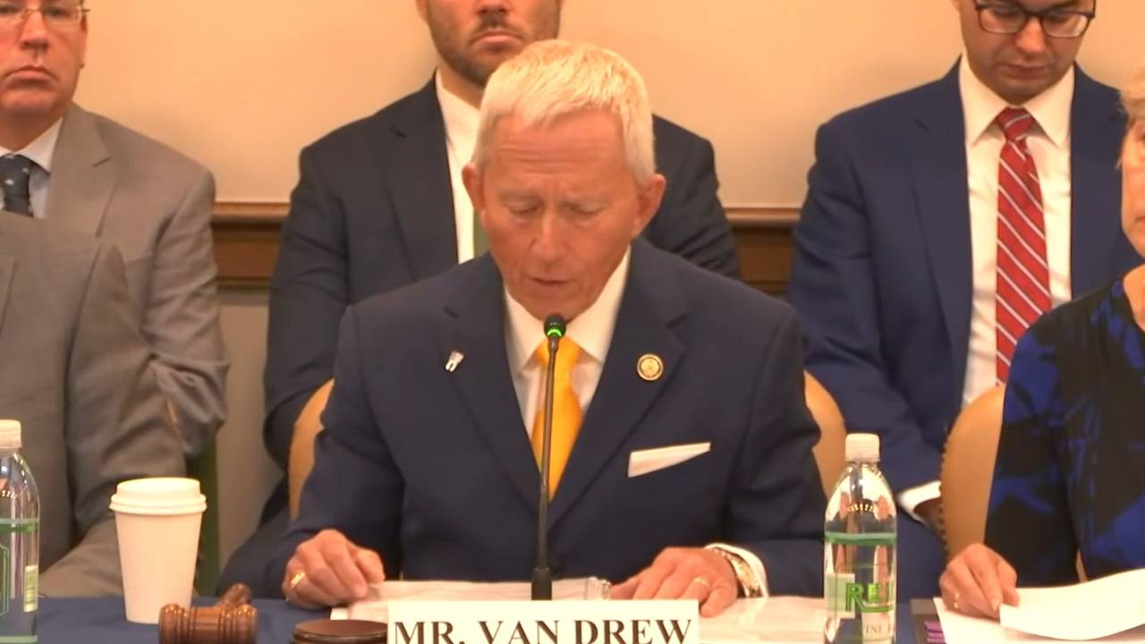 House Judiciary - Rep. Van Drew (R-NJ) on Iryna Zarutska's killer's criminal history: "You don't need to be an attorney or judge to know its wrong"