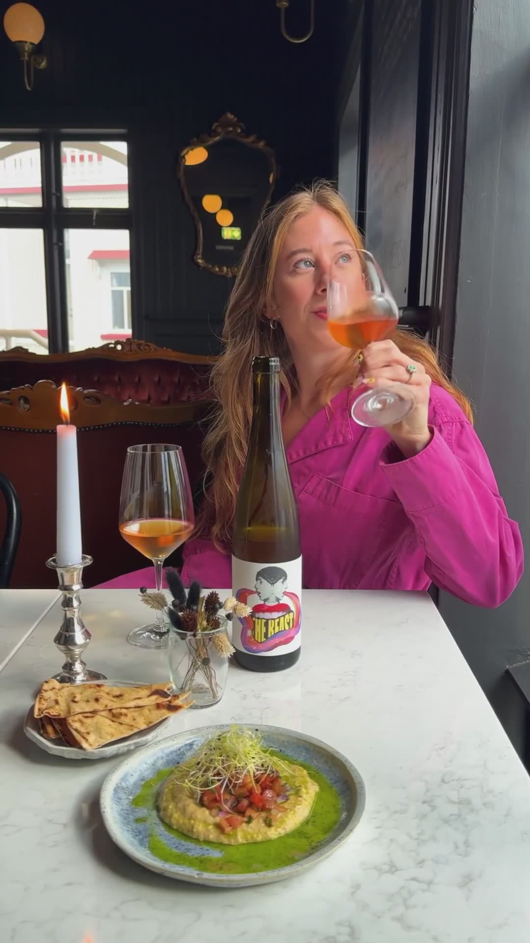 Eyja er en superkoselig vinbar og spisested på Island – slik opplevde vi det