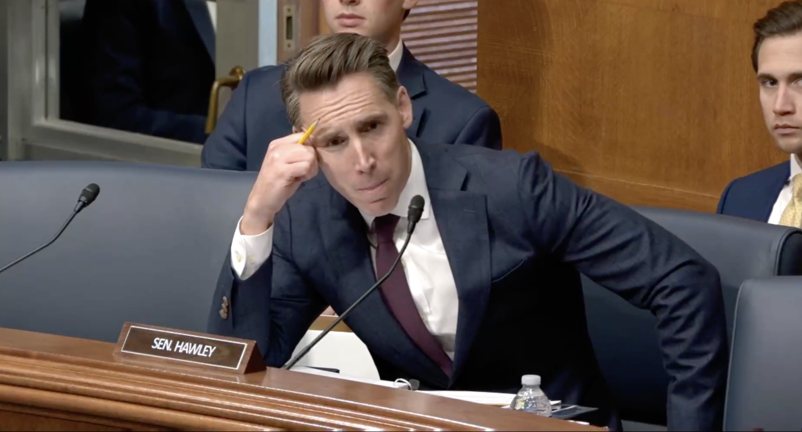  Senate Health, Education, Labor, and Pensions Meeting Business…– Sen. Hawley (R-MO): “Doesn’t congress need to do something now, in order to protect kids from being killed by Ai systems?”