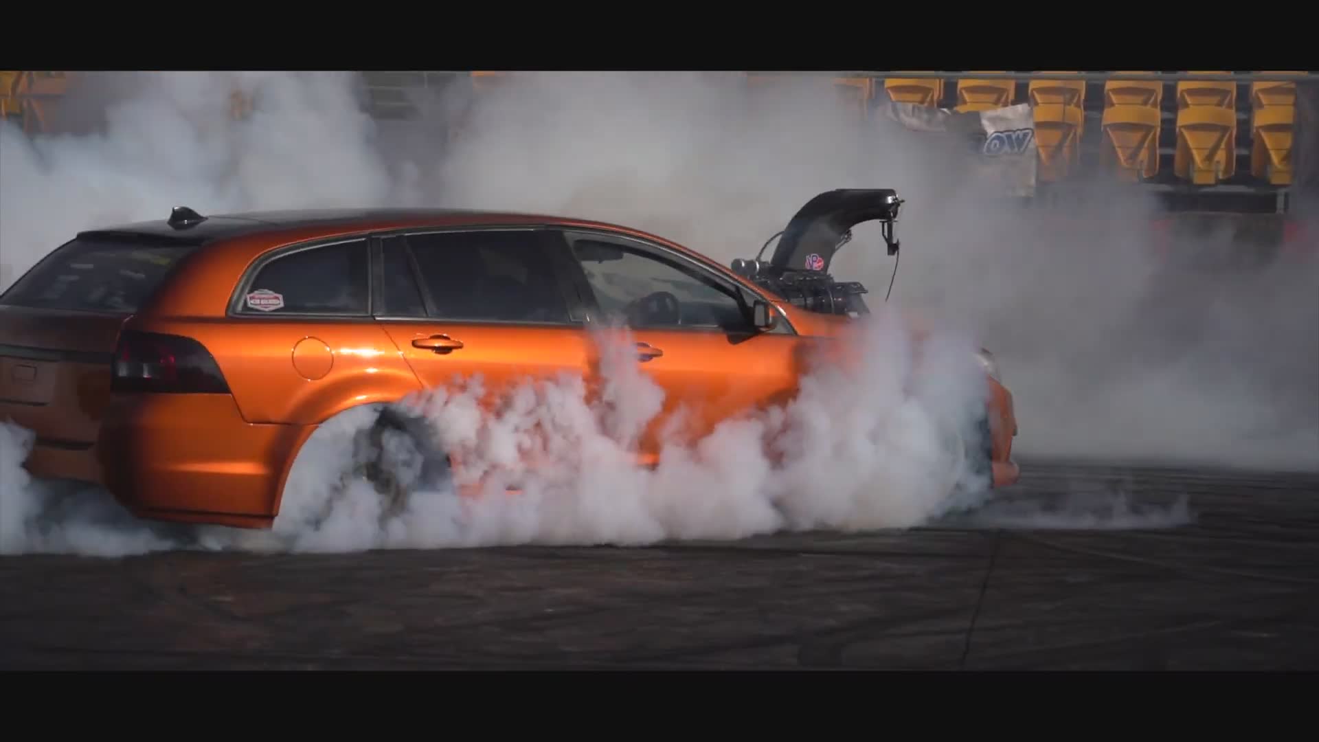 The wildest burnout competition ever