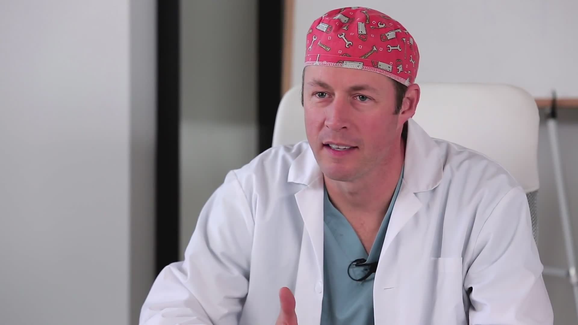 Treating tibia fractures from winter sports