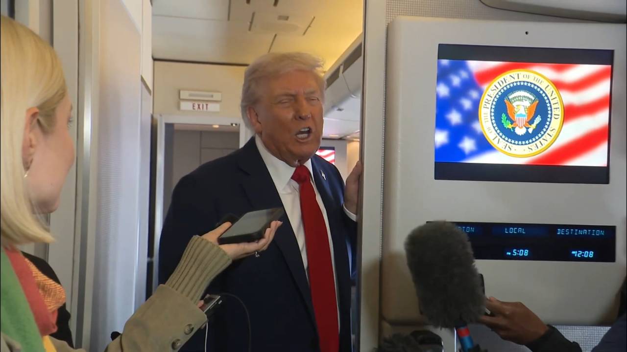 Air Force One - President Trump on the hostages: “we may get them out a little bit early”