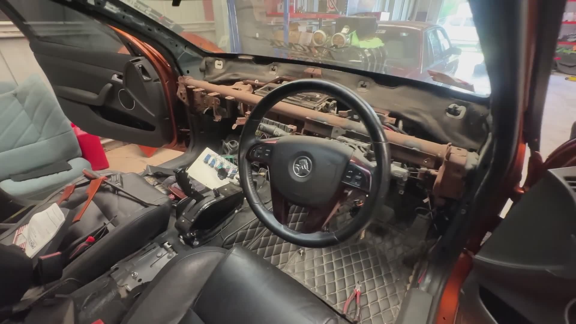 Clikb8 gets baller upgrades - installing a VF dash in my VE