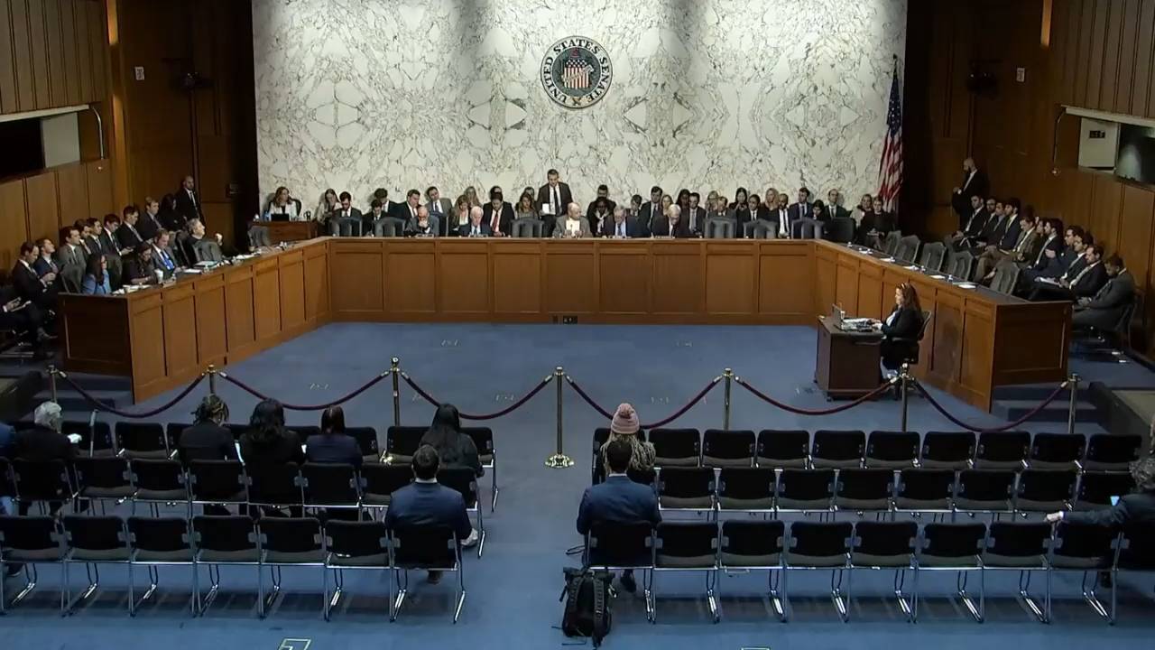 Senate Judiciary - Sen. Durbin (D-IL): "I'm not arguing states can override federal law, I'm argue that President Trump is violating federal law"