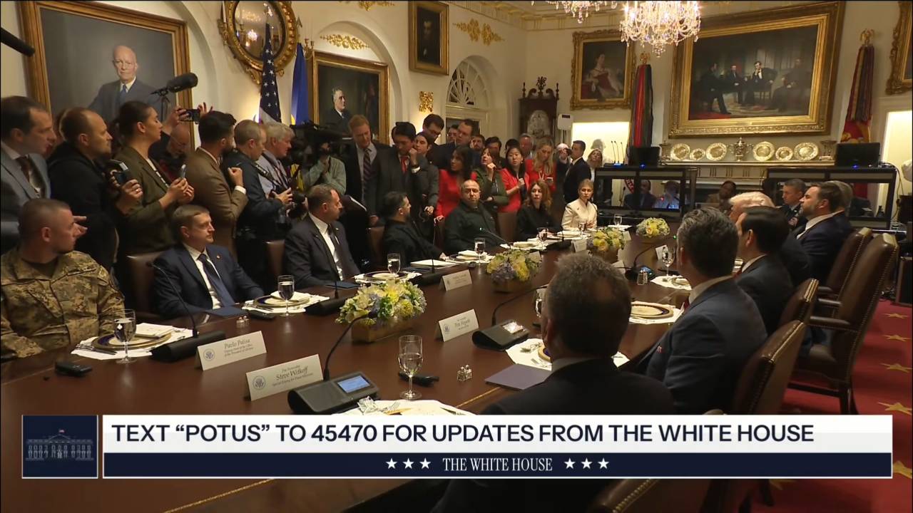 The White House - President Zelenskyy: “President Trump has a big chance now to finish this war.”