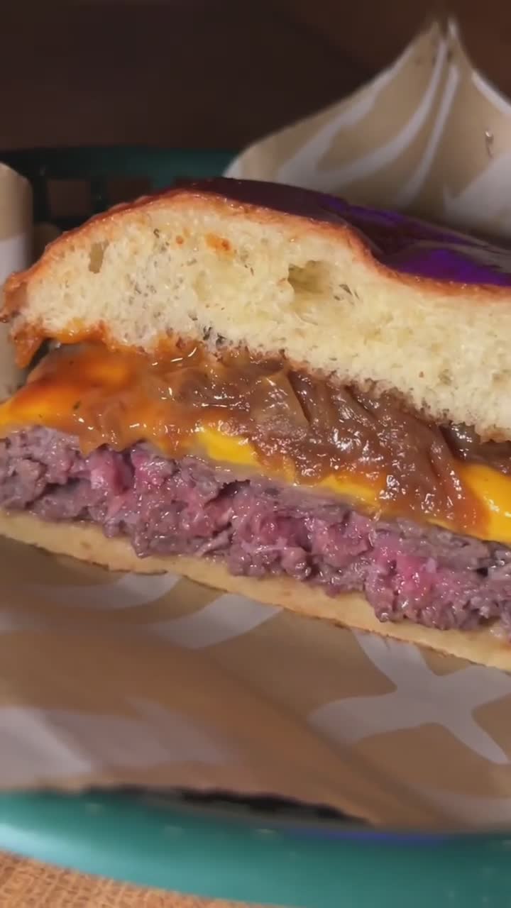 Hvordan de lager den begrensede utgaven tørr-lagret burger på Hekkan Burger i Sandnes – vår guide