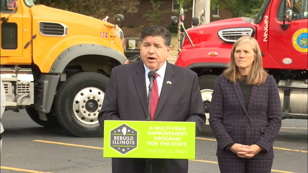 Illinois - Gov. Pritzker: “all of ICE has been required now to wear body cams”