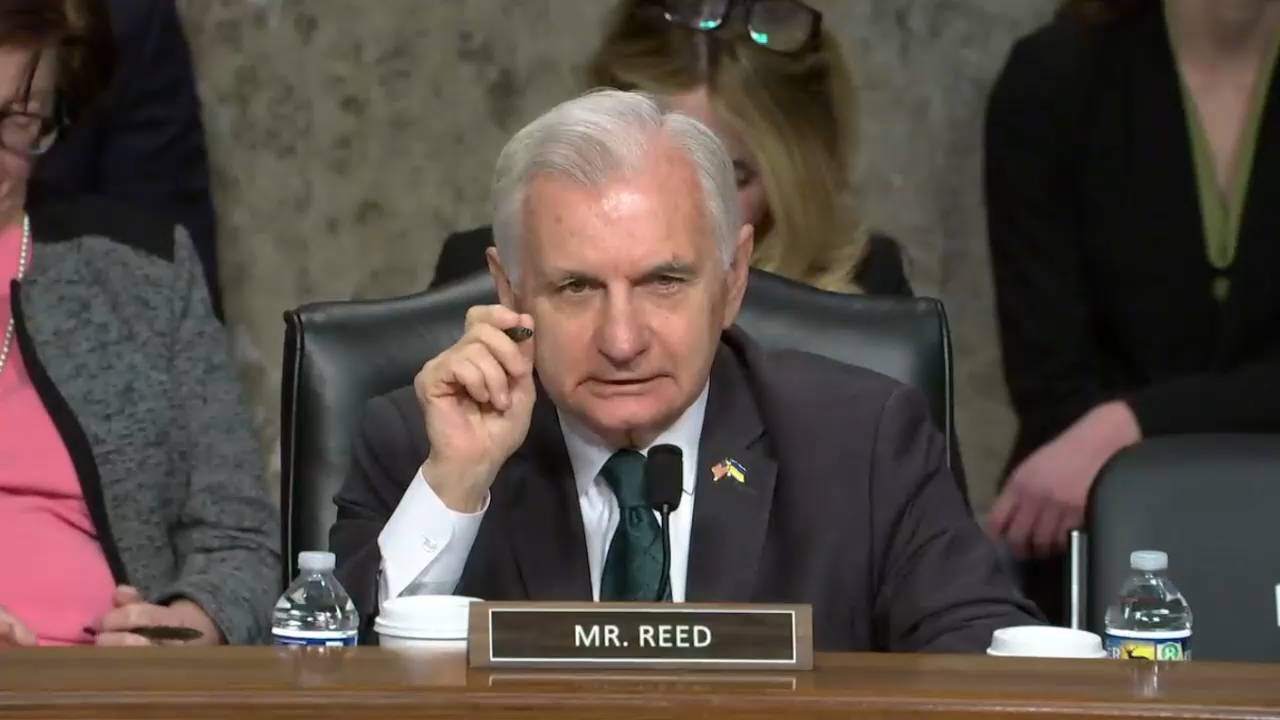 Senate Armed Services - Sen. Reed (D-RI) asks Nominee Robert Kadlec 'What's going on' with nuclear testing