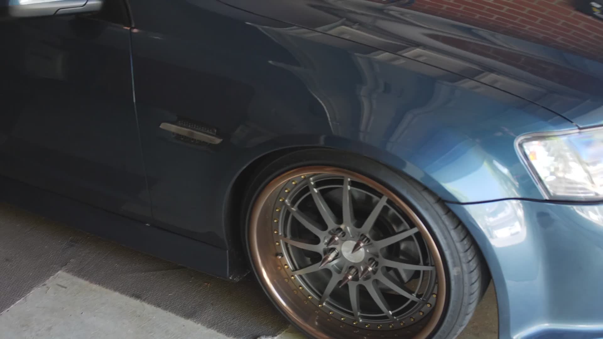 Paint removal techniques plus disappointment at the Gold Coast racing event