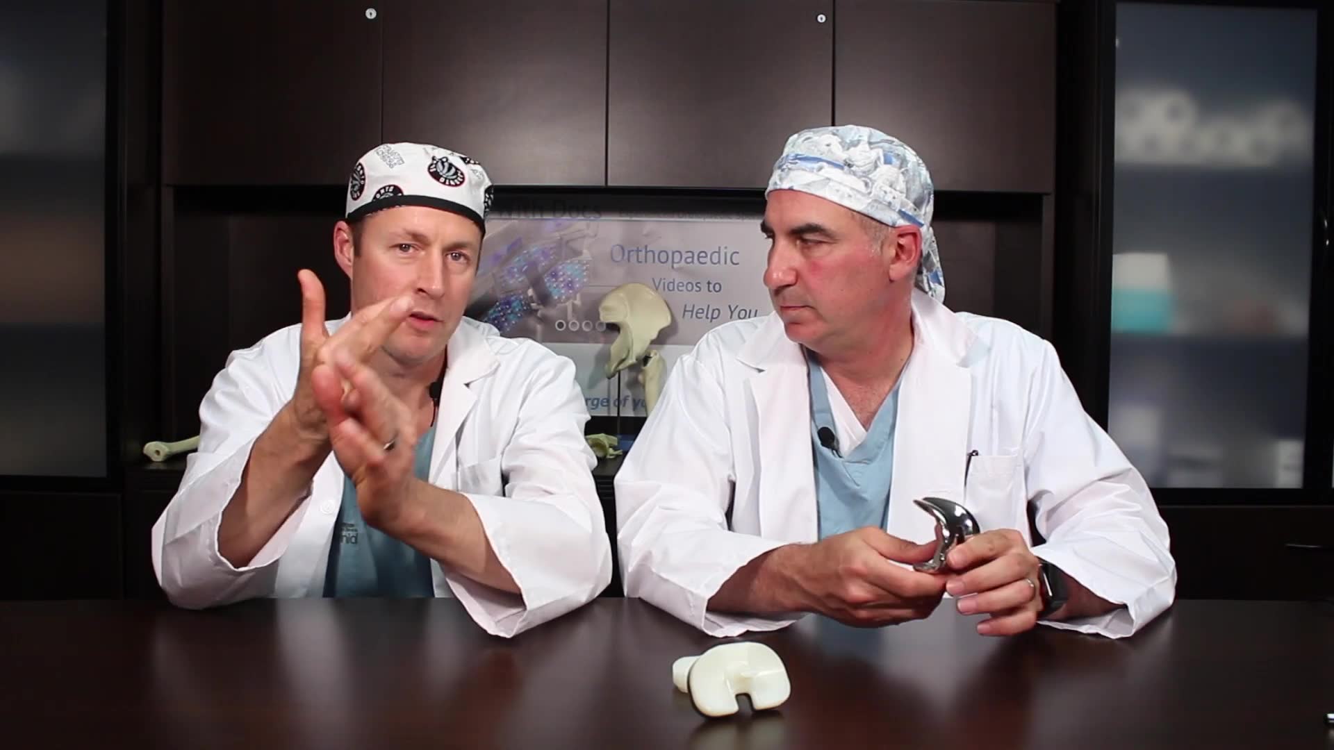 Visual guide to knee replacement hardware