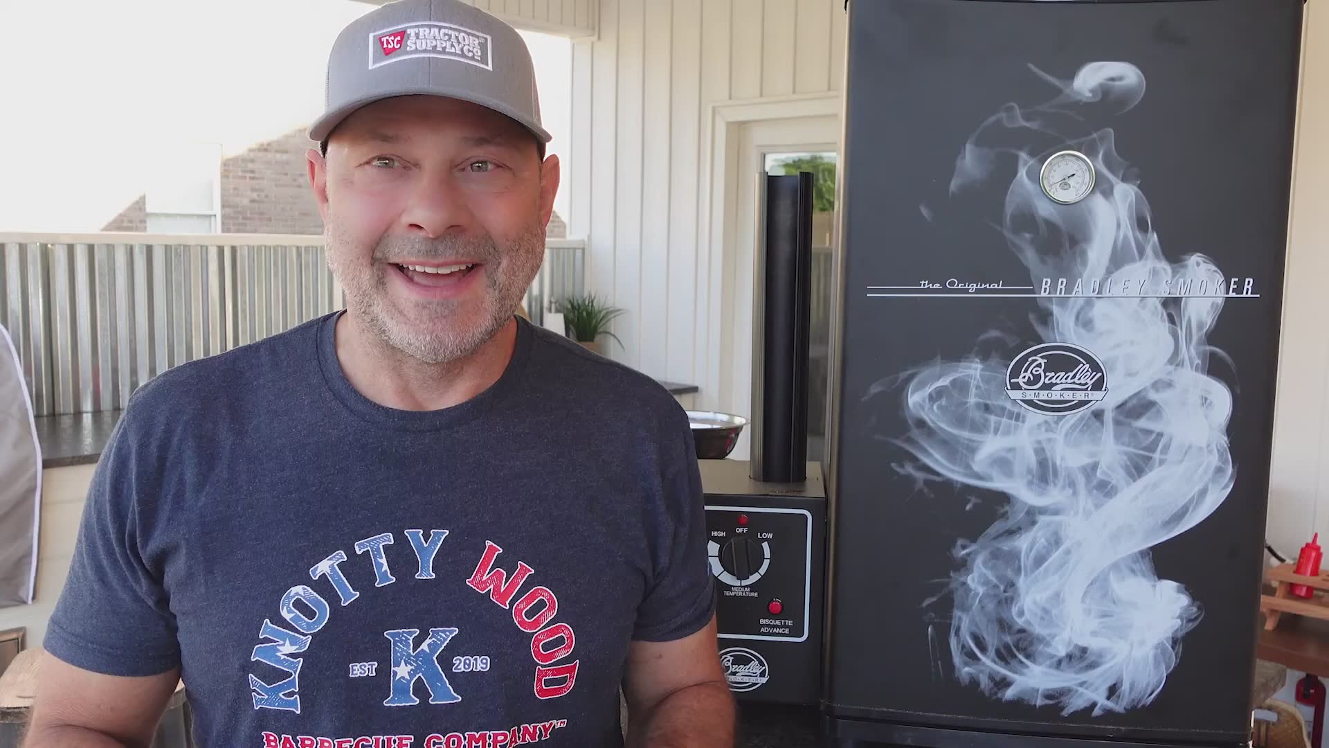 Bradley smoker detailed review with turkey