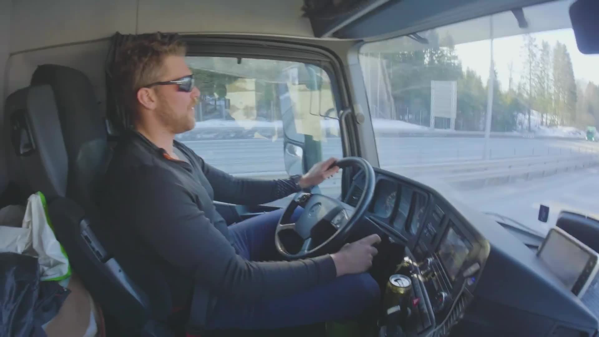 Følger LastebilJonas gjennom en arbeidsdag