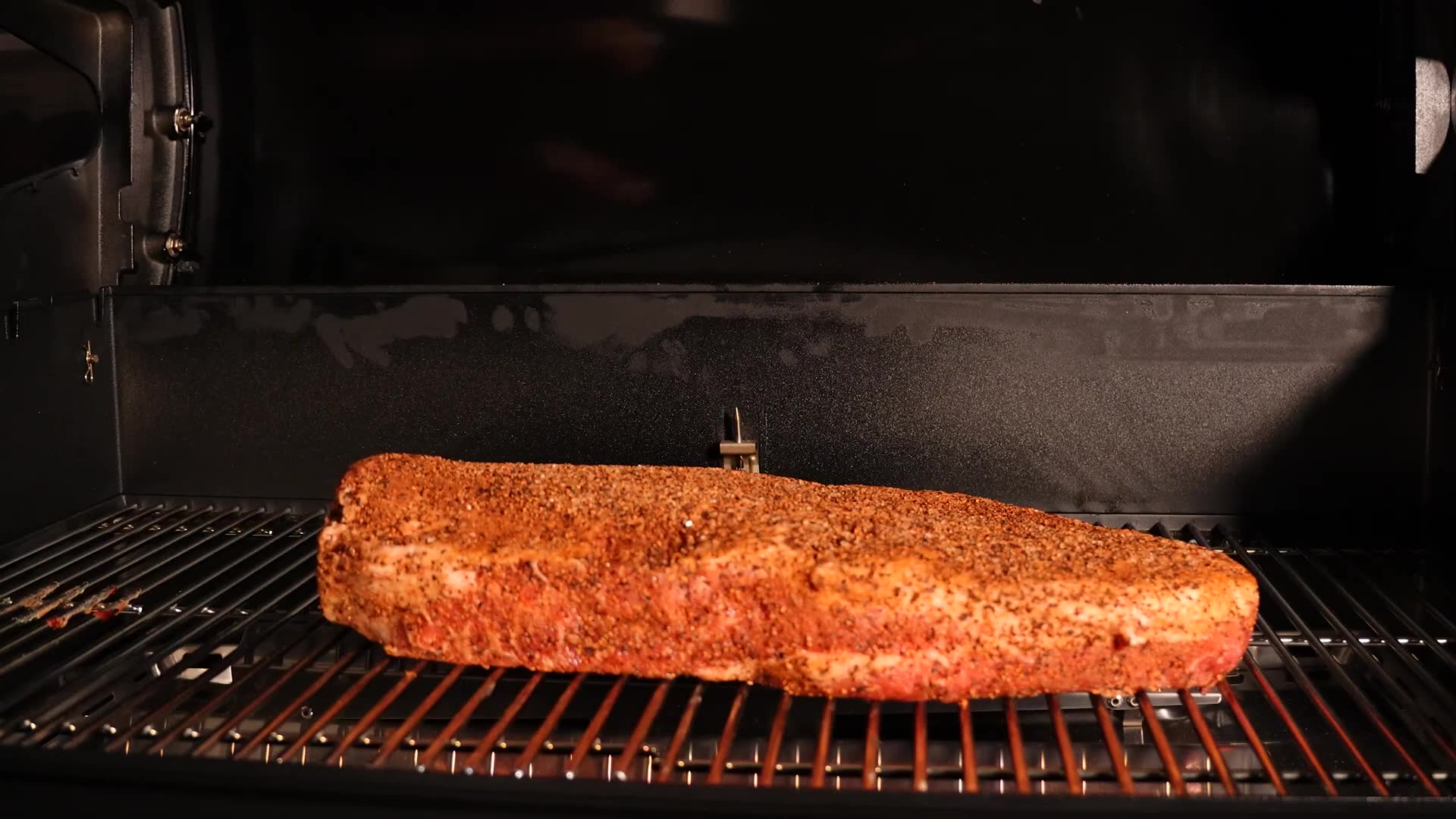 Testing whether the Weber Smoque XL pellet smoker ruins brisket texture