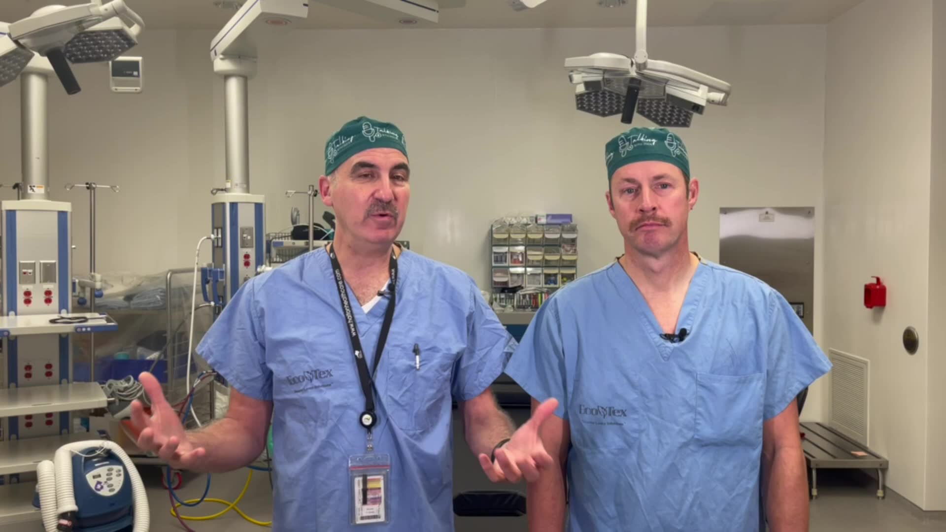 Unicompartmental versus total arthroplasty based on arthritis extent
