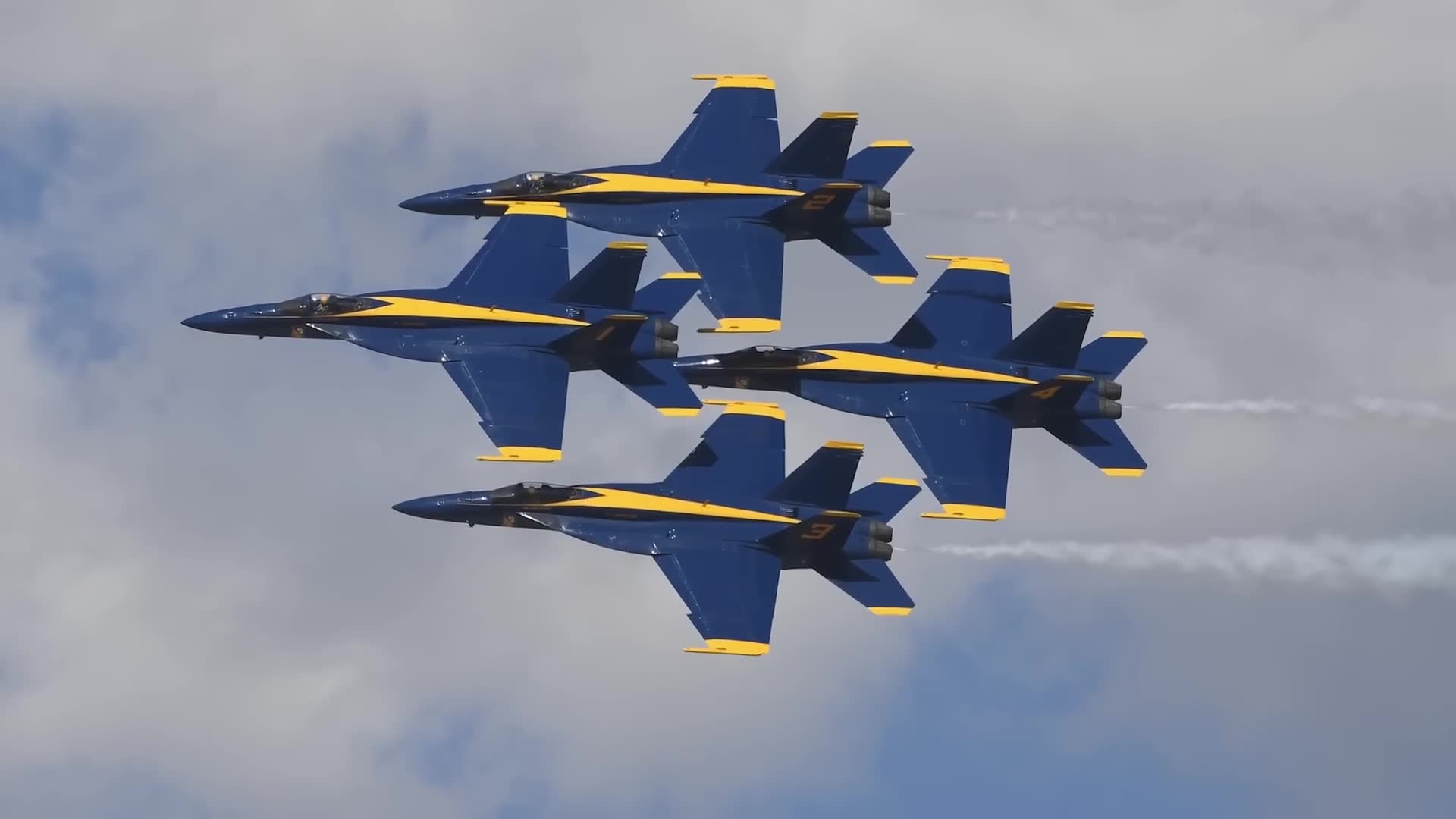 Formation team executes risky maneuver