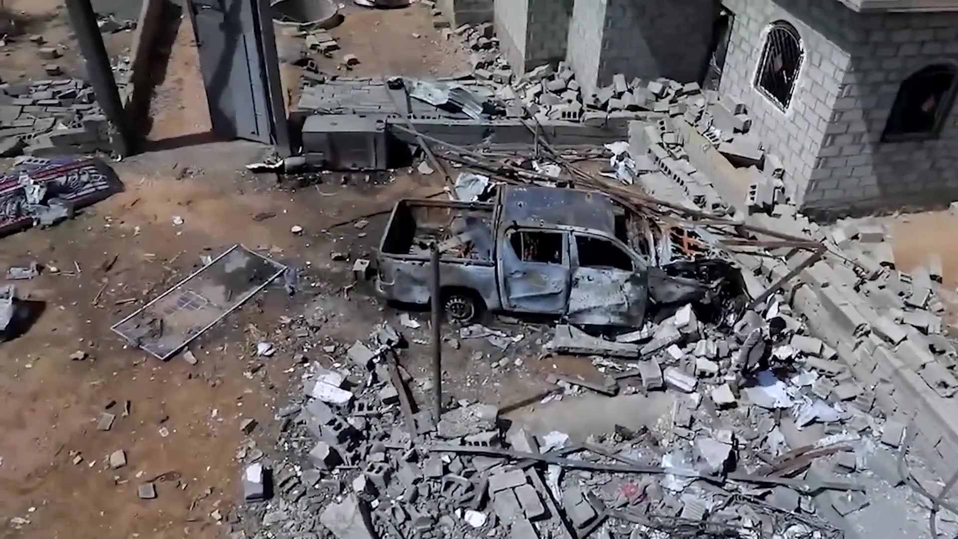 Airstrike destroys rebel headquarters facility