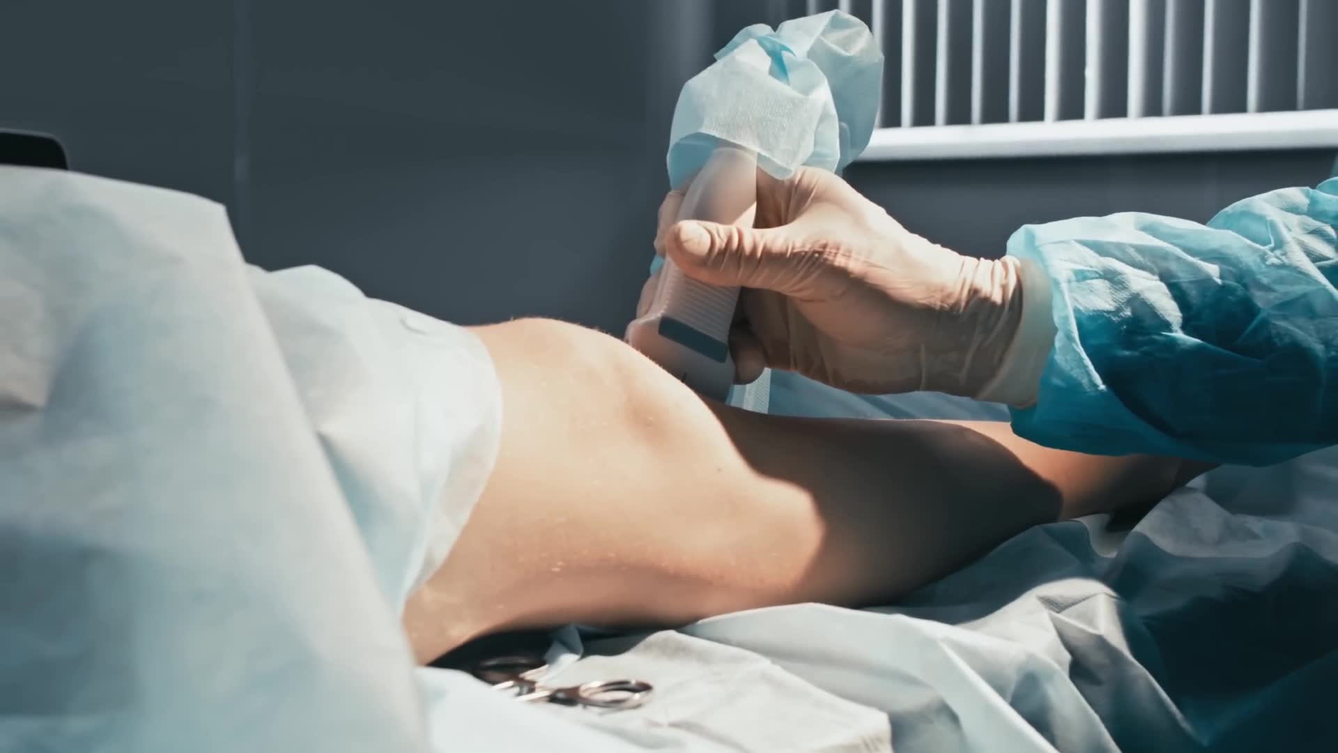 Are knee ultrasounds actually useful for diagnosis or a waste of time and money?