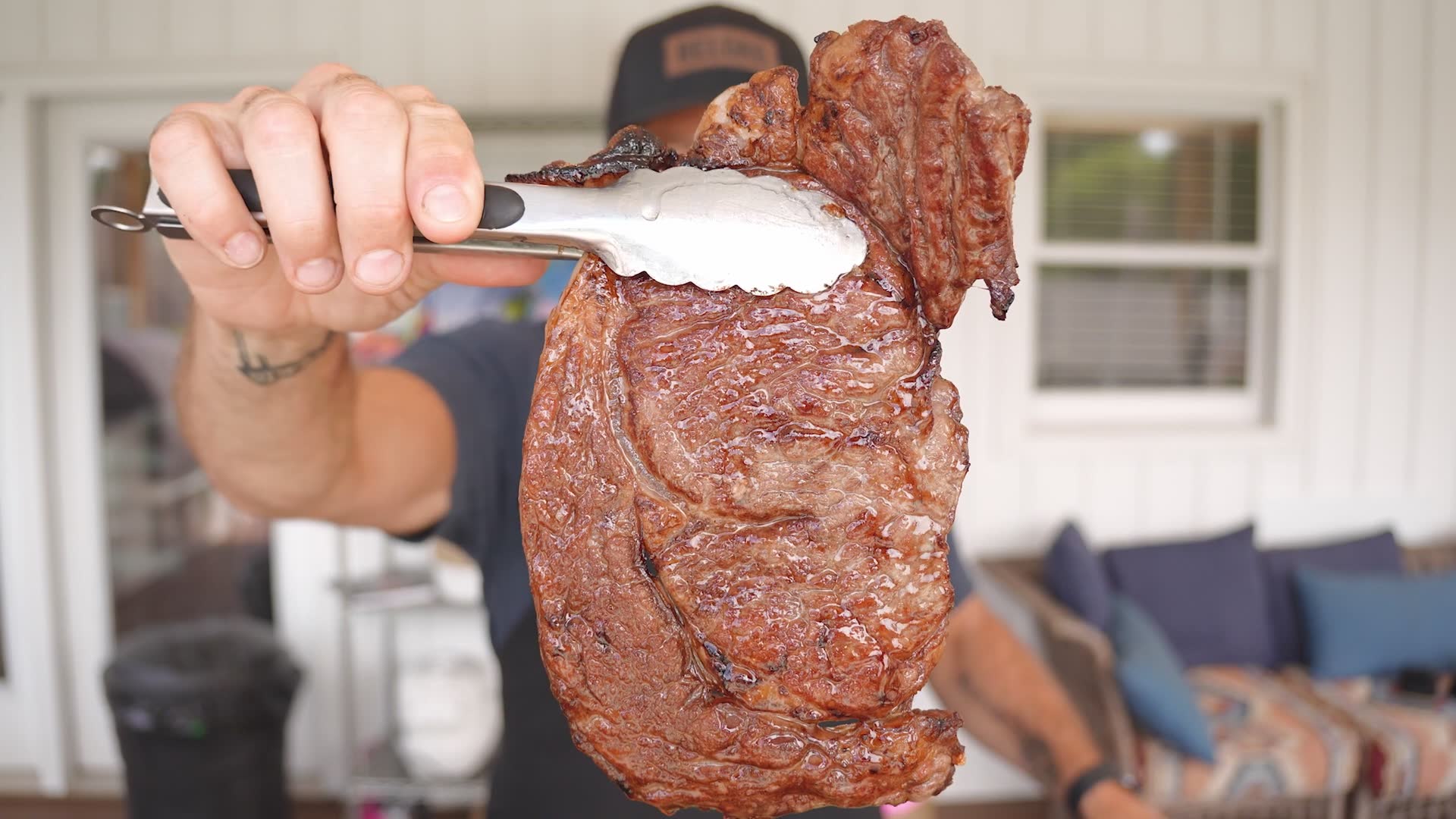Cooking expensive Japanese wagyu A5 in three minutes