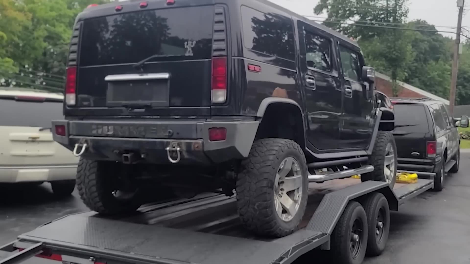 I bought a broken down Hummer H2 for $4,500 and I am already regretting this decision