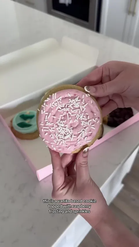 Honest and unfiltered review of this week's rotating cookie flavors