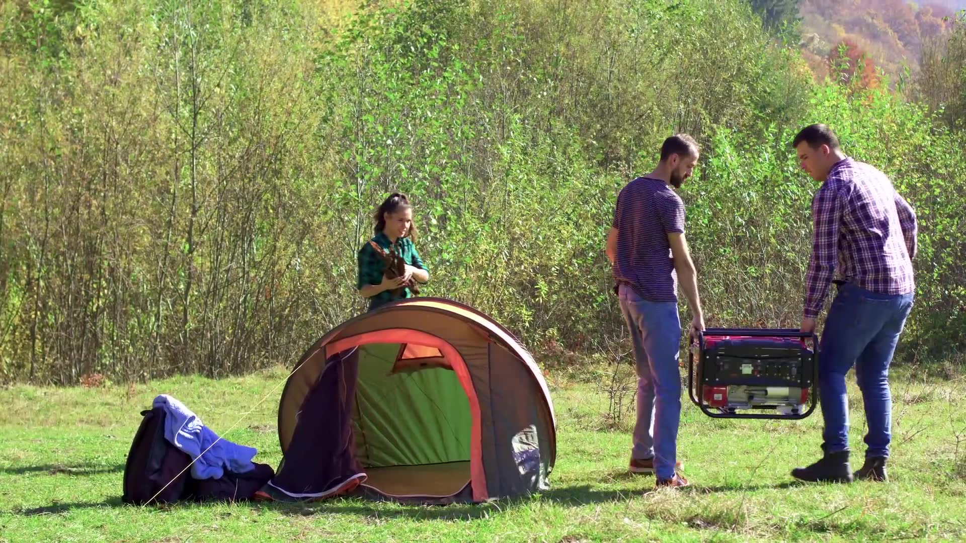 Renewable energy backup systems for sustained off-grid power during emergencies