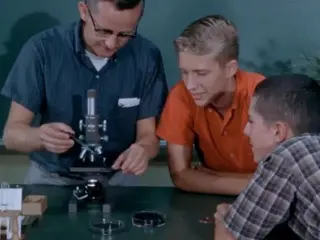 Life In A Cubic Foot Of Soil (silent, raw footage, 1960s)