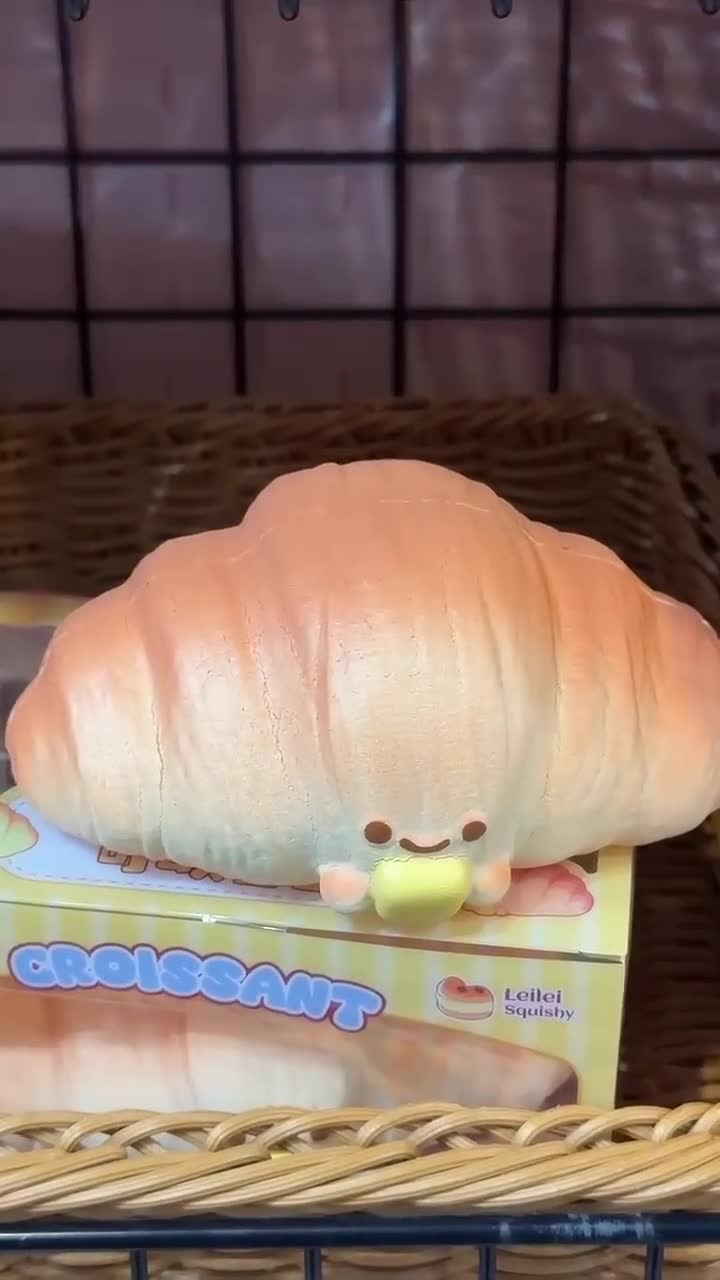 Shopping for baking supplies and pastry ingredients in Tokyo