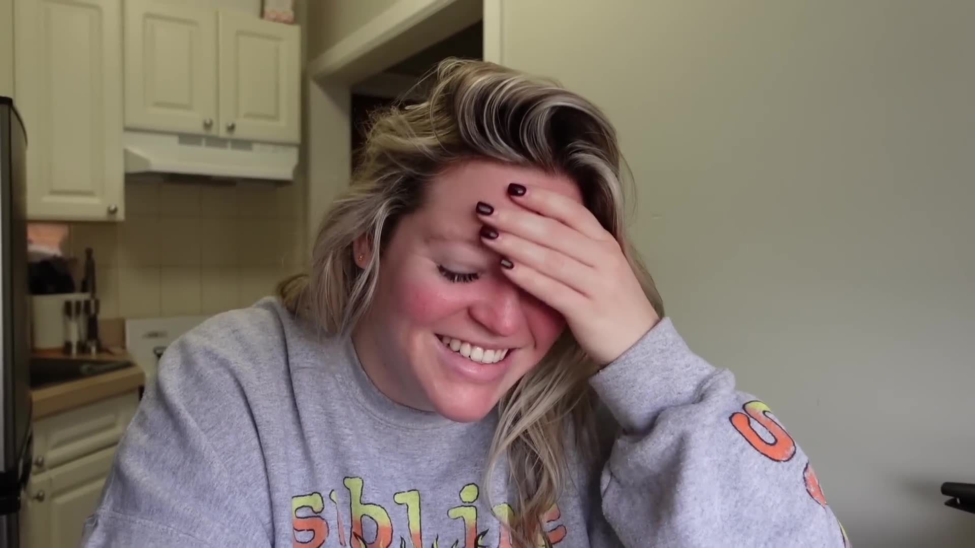 Sharing my current favorite makeup products and testing spicy chicken nuggets
