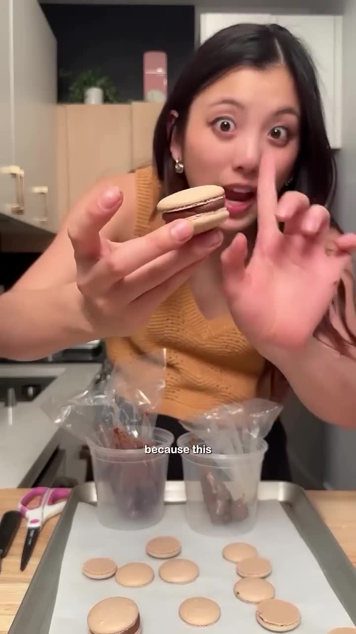 Making chocolate macarons with all the technical details