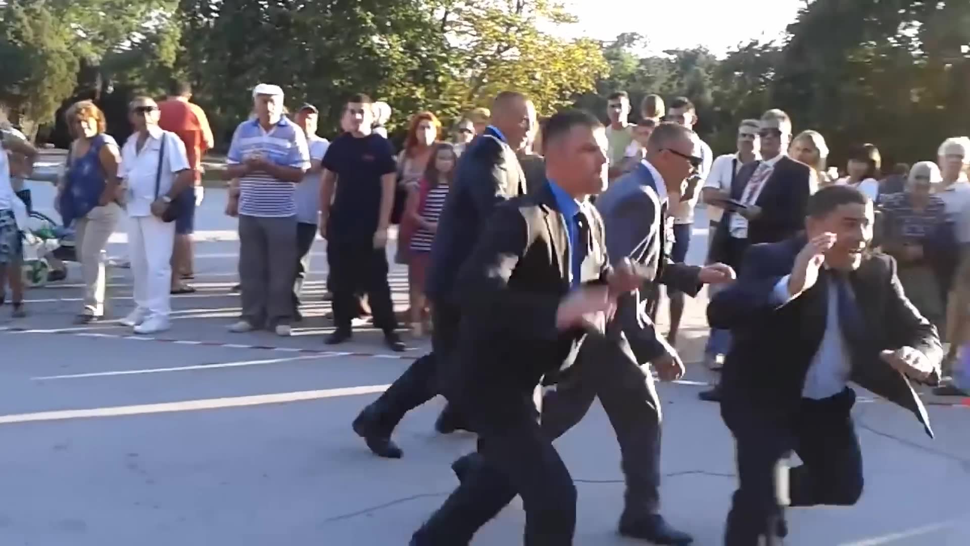 Breaking down security failures in botched political assassination footage