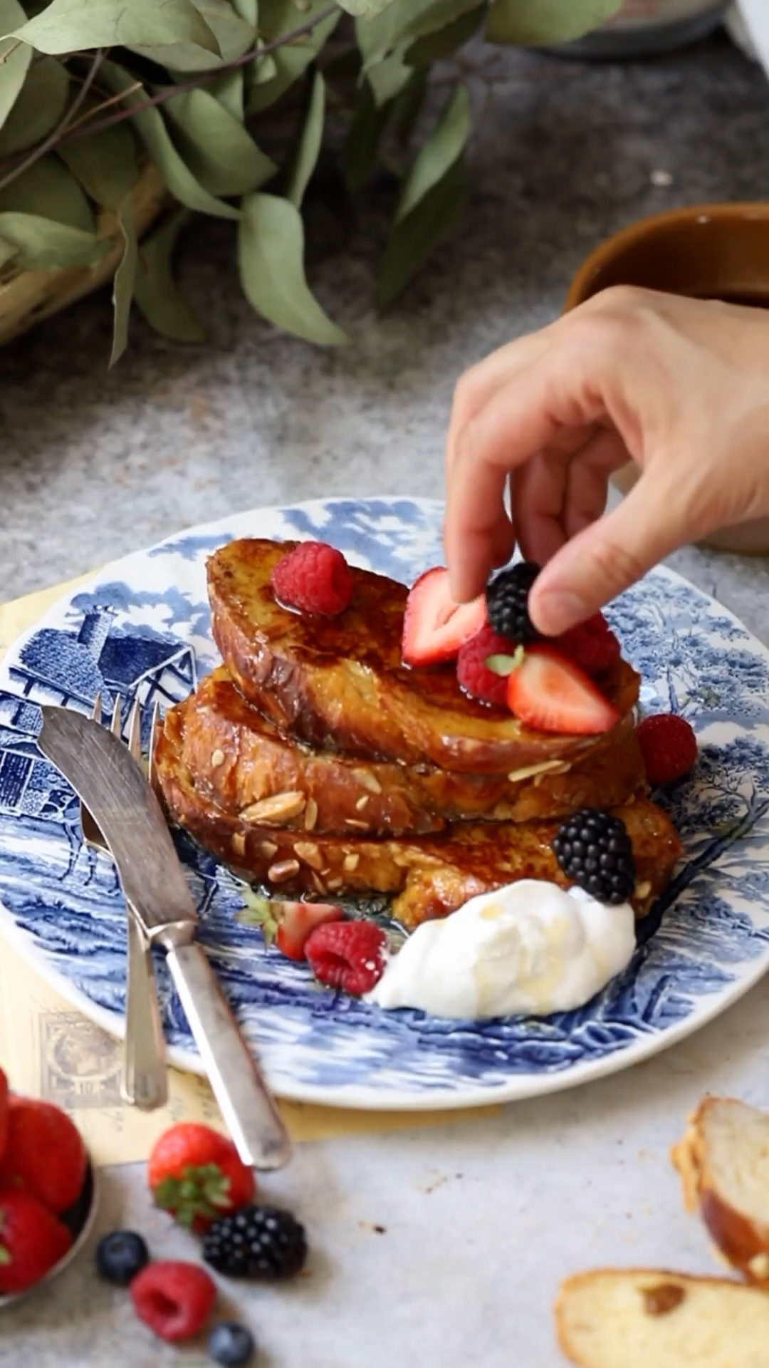 Thick-cut French toast soaked in cinnamon custard