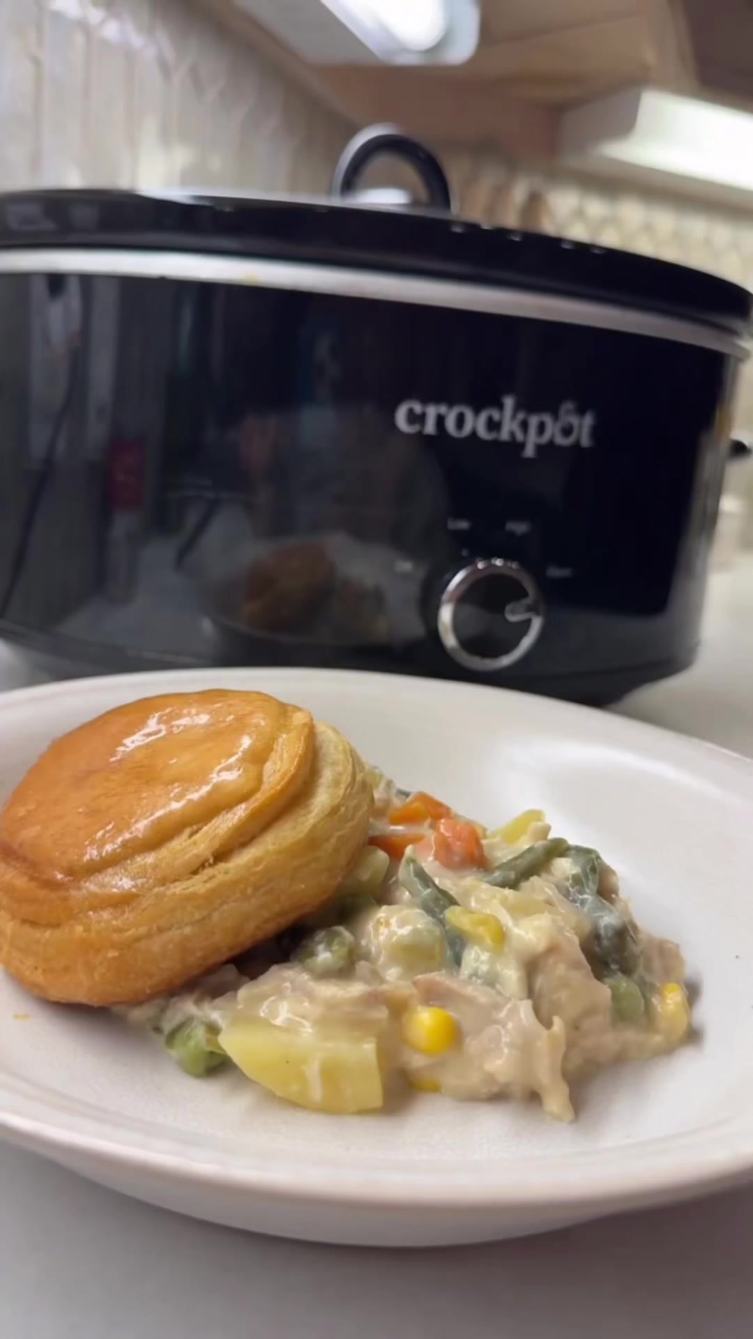 Quick crockpot chicken pot pie comfort meal ready in minutes