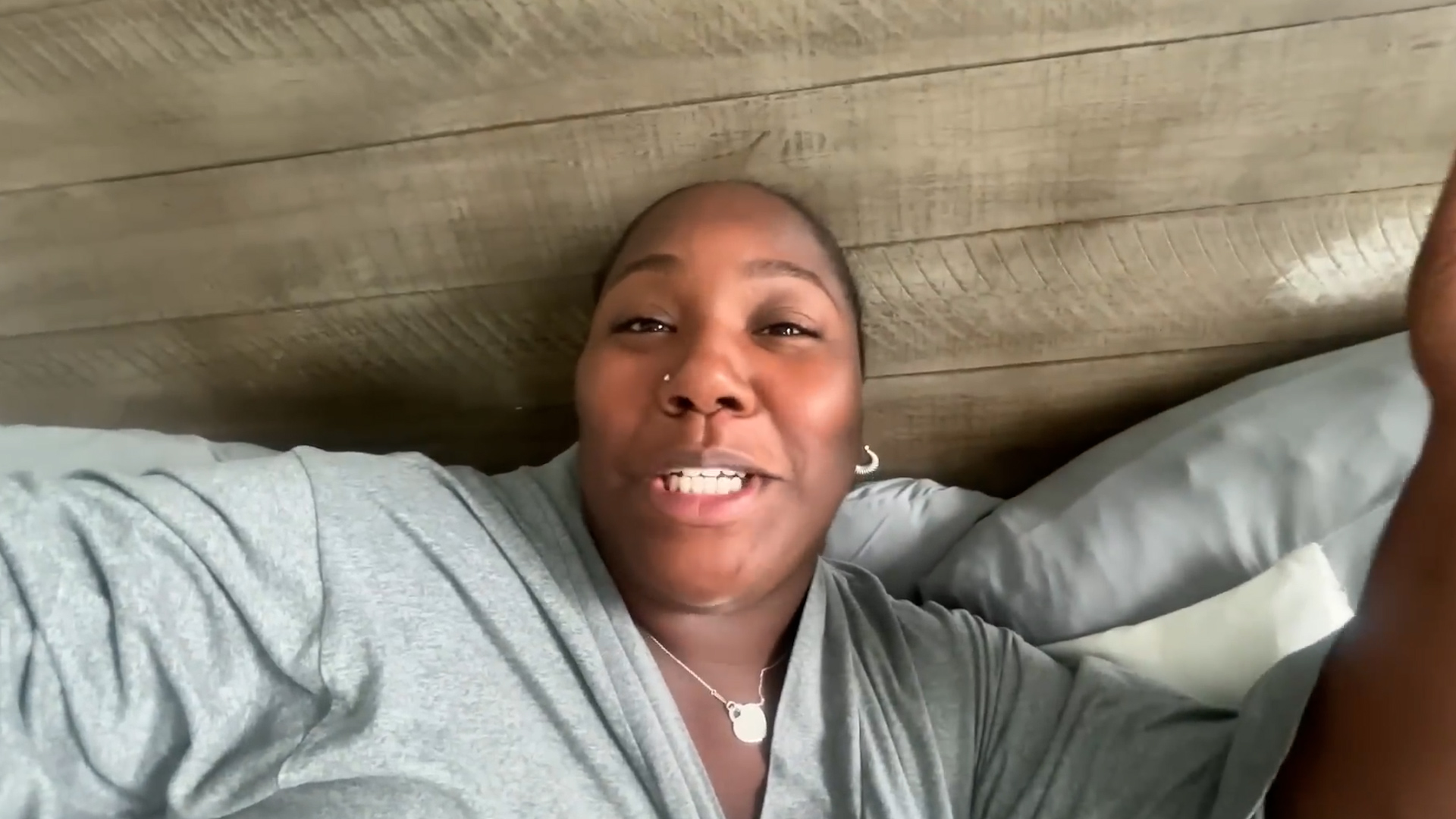 Showing skin to male friend on camera triggers husband