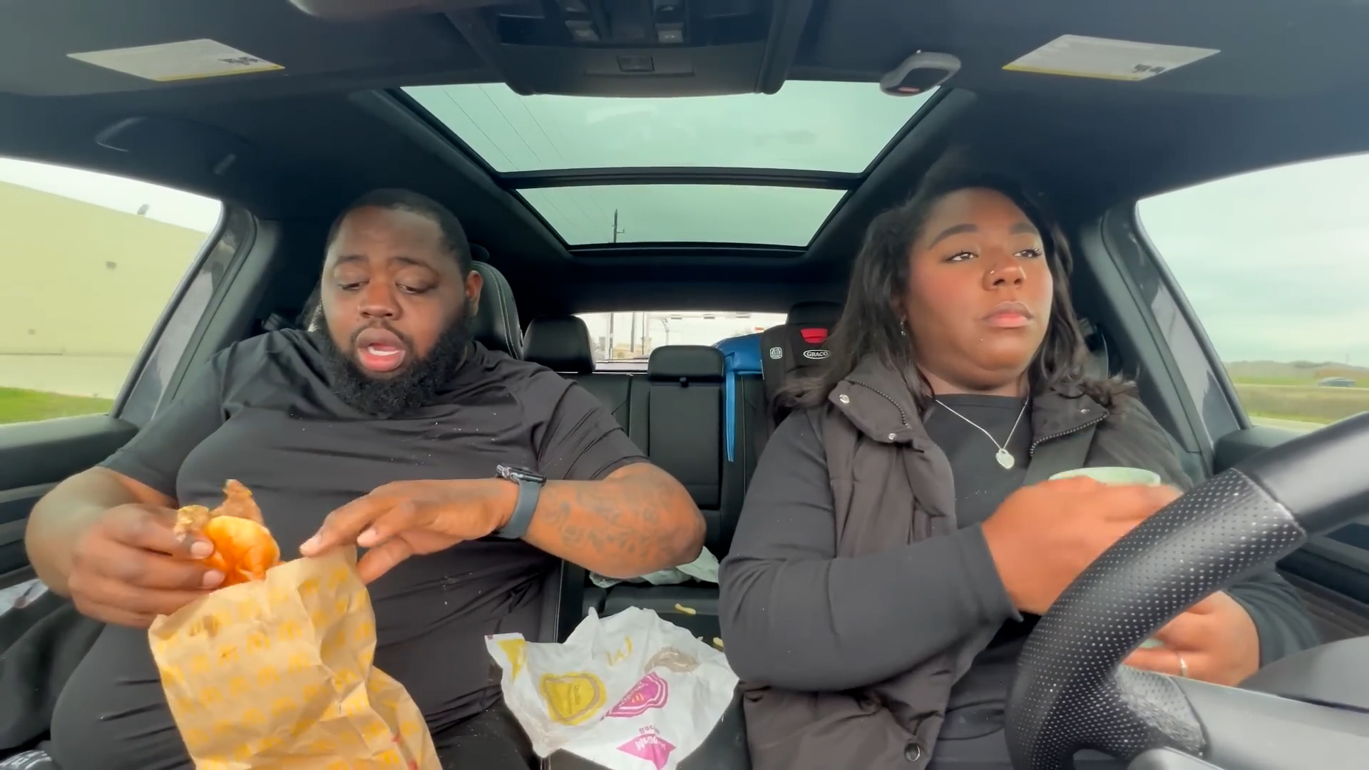 Food fight breaks out during heated couple's argument