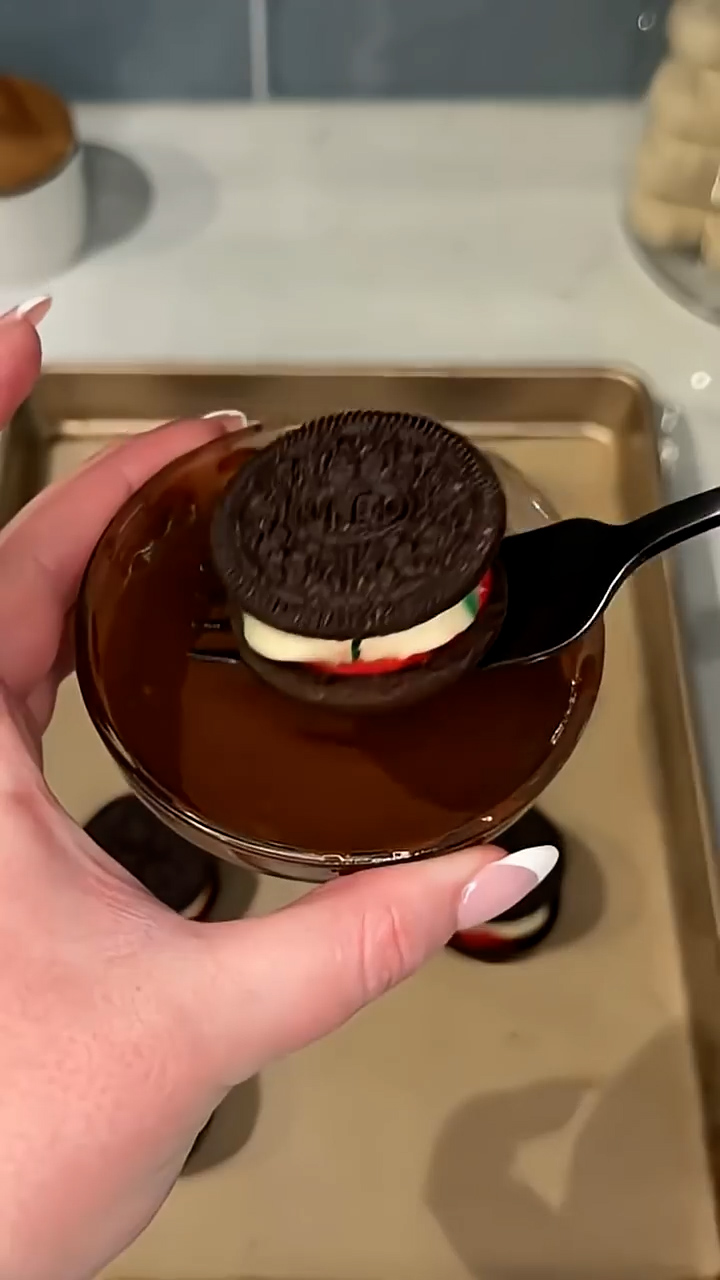 Festive cookie mixture replaces original cream in classic cookies