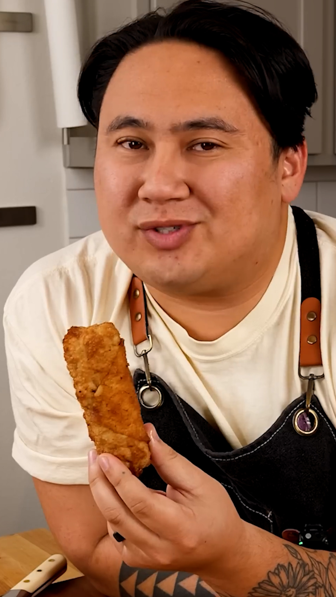 How to make egg rolls that are both crunchy and moist inside
