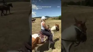 moments 🌱🐎