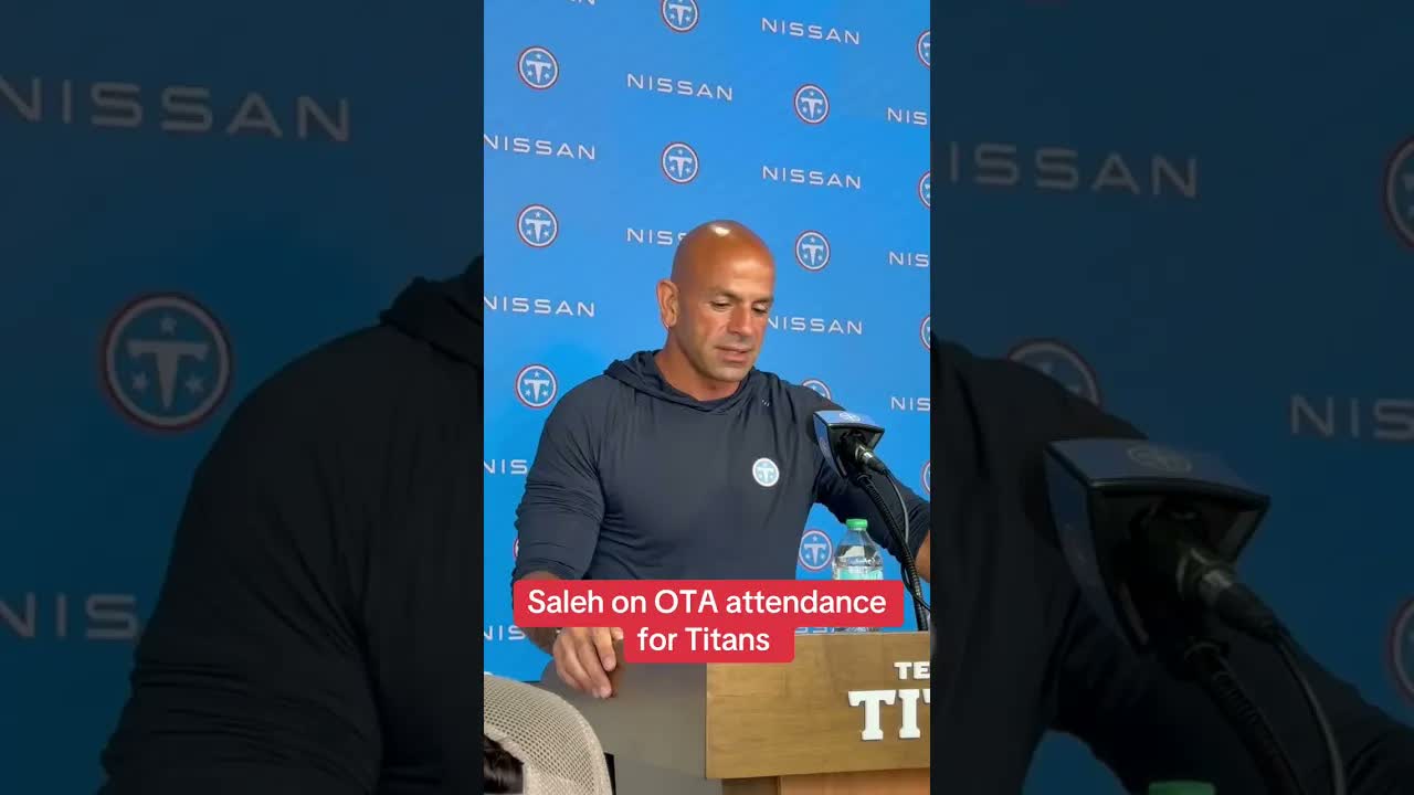 “This time of year lots of babies are born”. #tennesseetitans #robertsaleh #nflfootball #practice