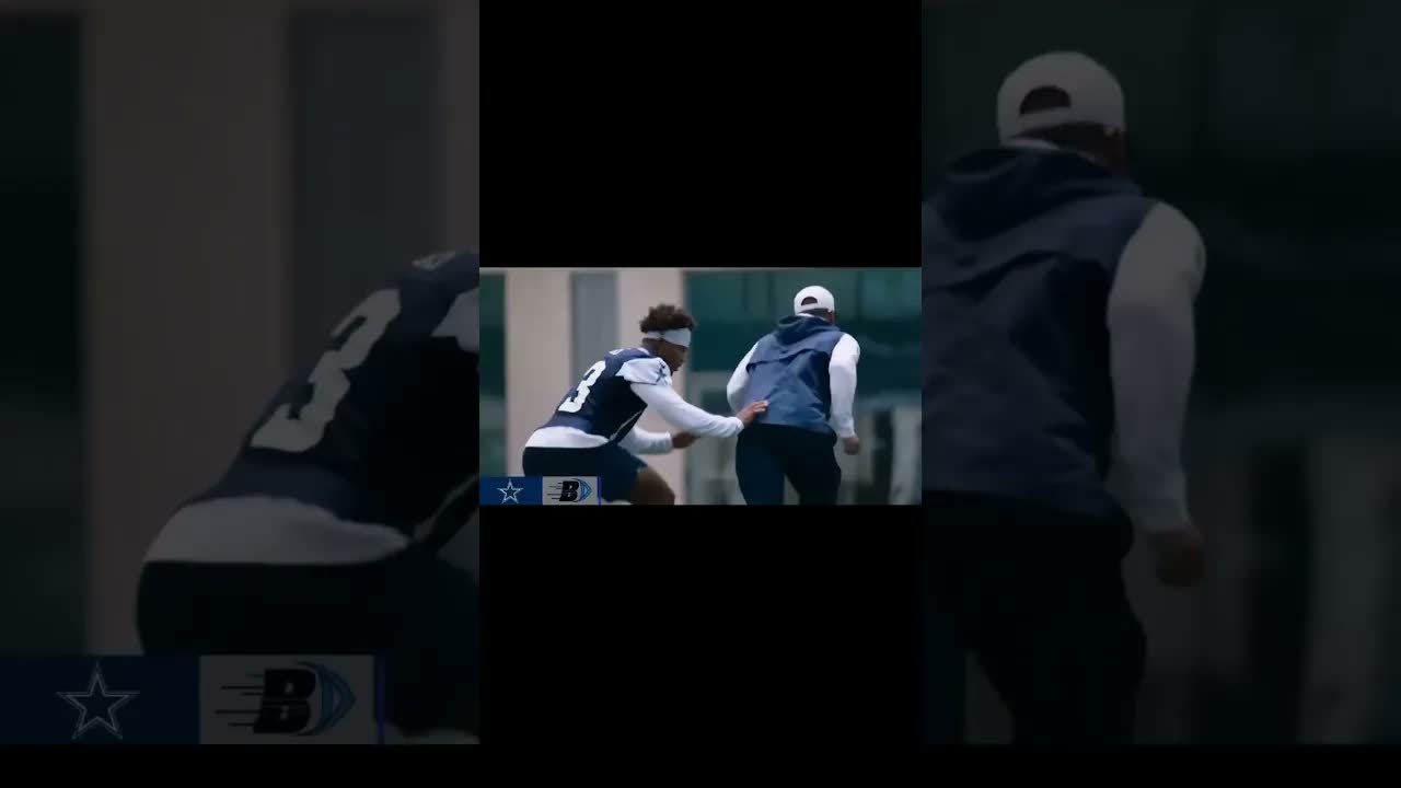 #Cowboys Defensive Coordinator Christian Parker teaching, coaching, and pouring knowledge 🔥