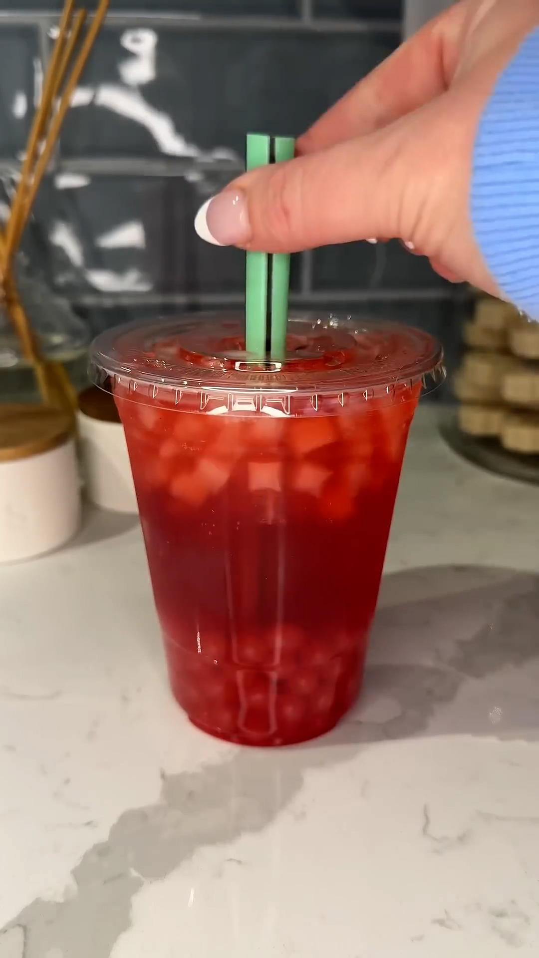 strawberry popping boba recipe #shorts #recipe #boba #bobatea #easydessert #dessert