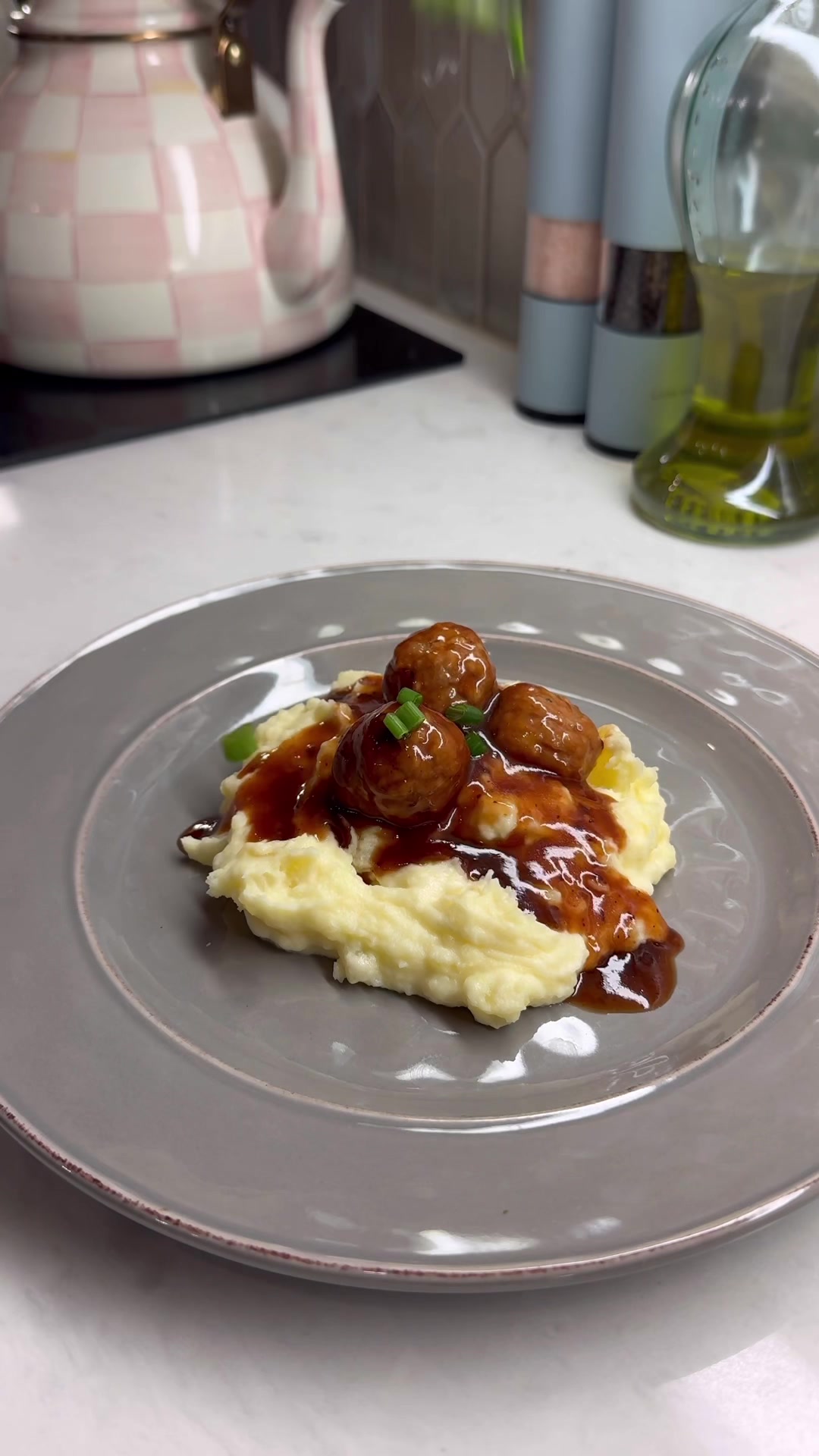 Making creamy mashed potatoes with meatballs and gravy, tell me what you think