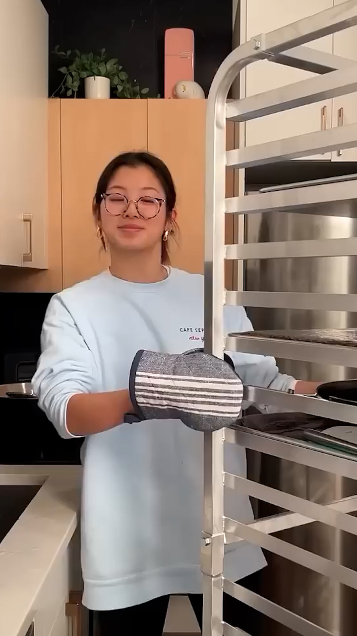 The challenge of creating a massive ten foot long cake