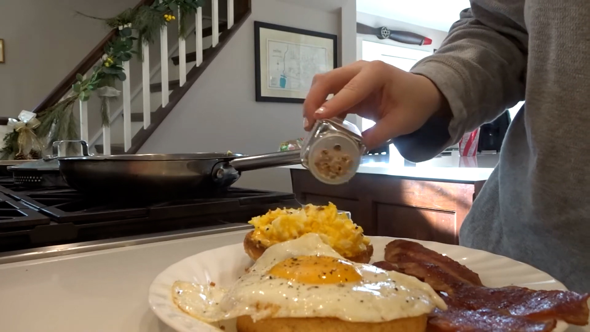 Making a lower-point breakfast with Smart Baking Co and honestly it's delicious