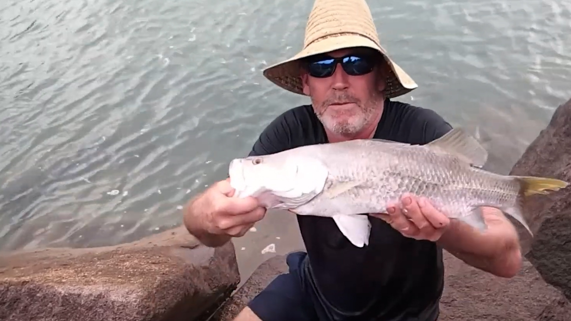 Catch and cook outback style | Aussie fishing and bush tucker
