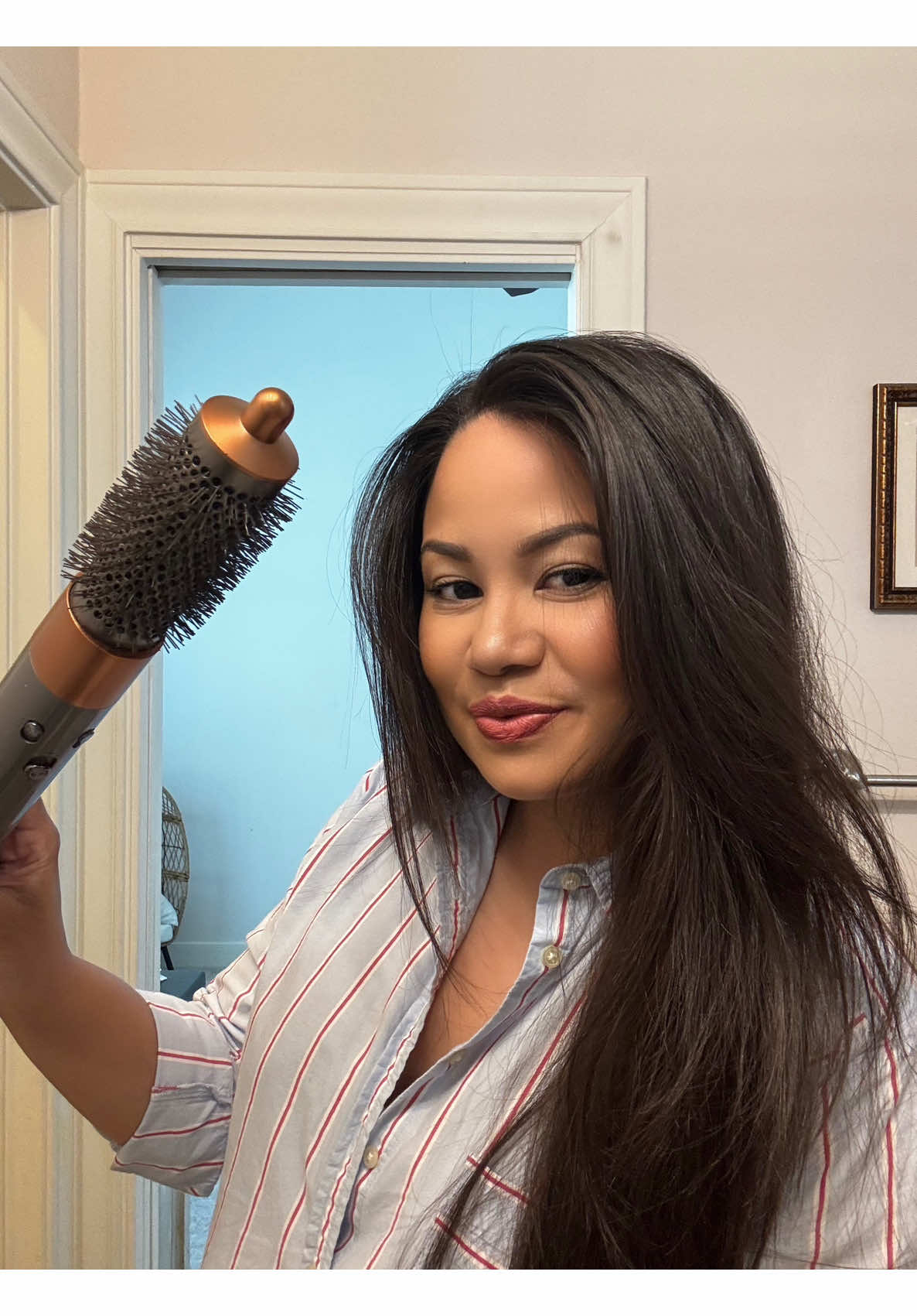An at home haircut tutorial trimming my long choppy hair with a Dyson and scissors