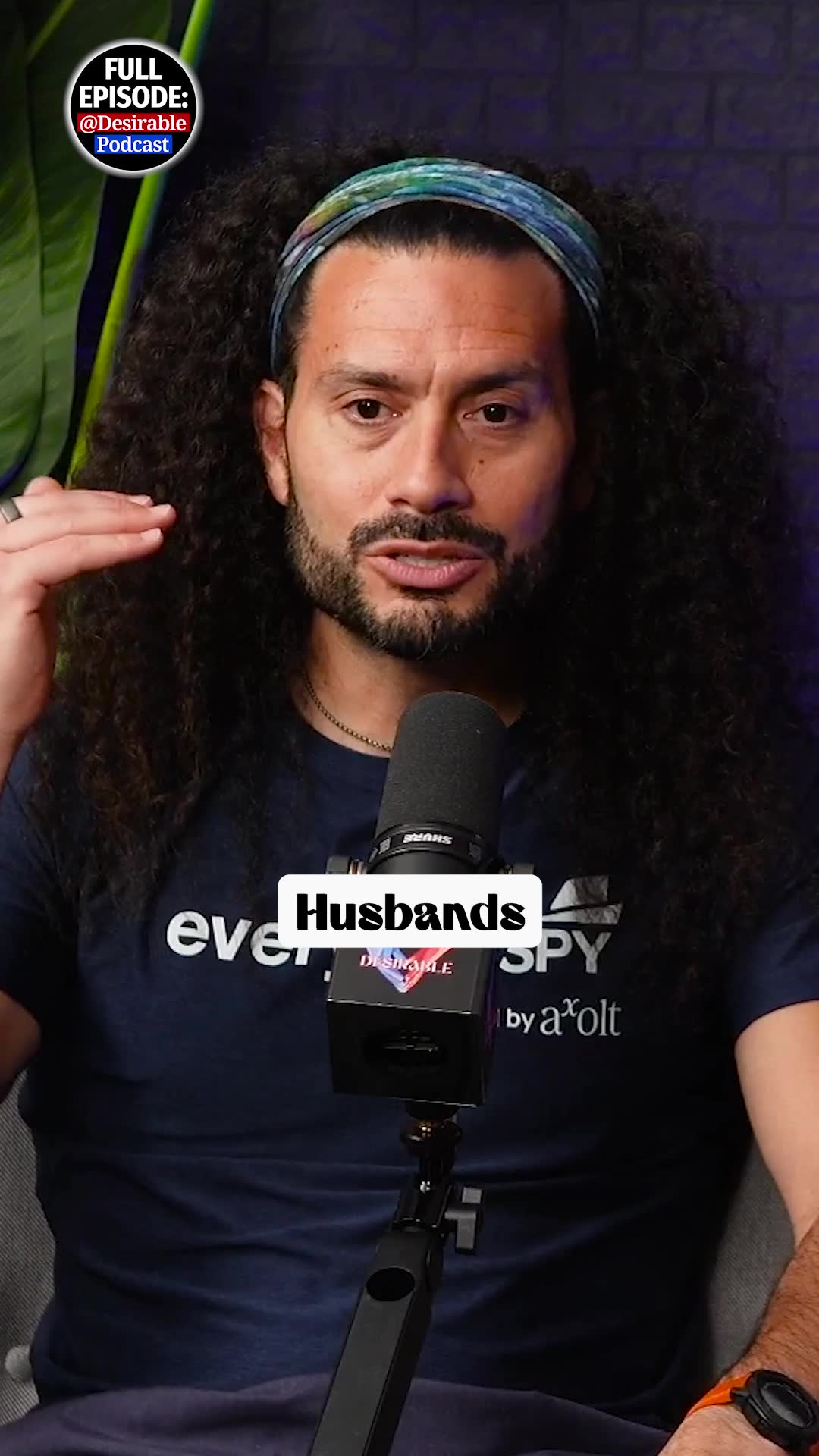 Spy shares what women need to do to keep a man from cheating
