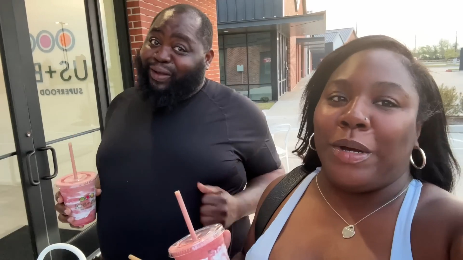 Eating only healthy food for a full day and reacting to every meal