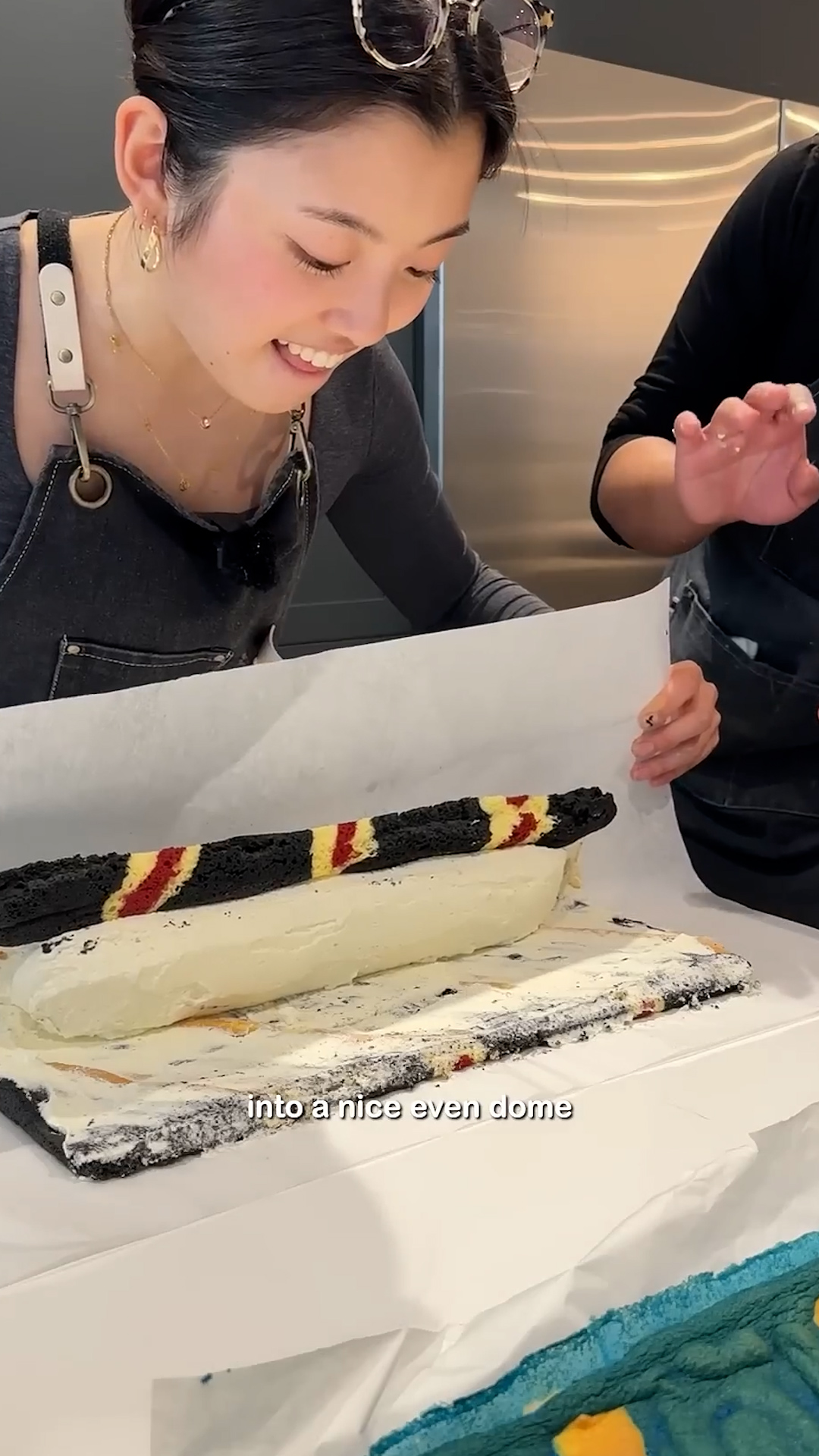 The art of filling rolled cakes professionally