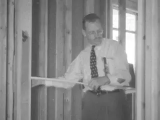 Mr Compliance Inspector (silent, 1950s?)