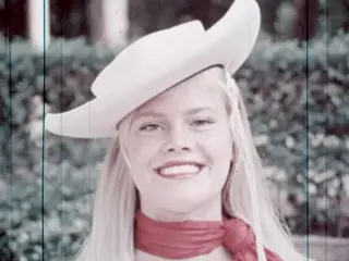 Beauty Knows No Pain (1971)